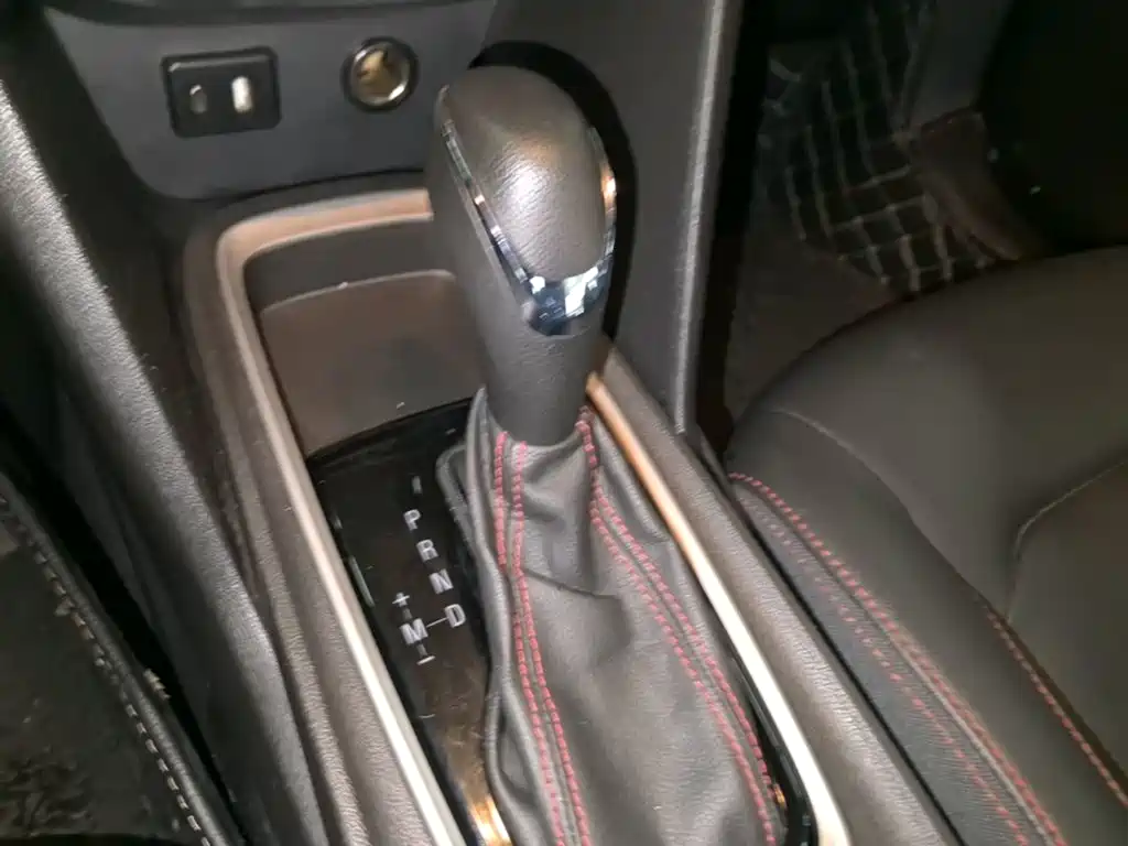 Chevrolet Monza — фото 14