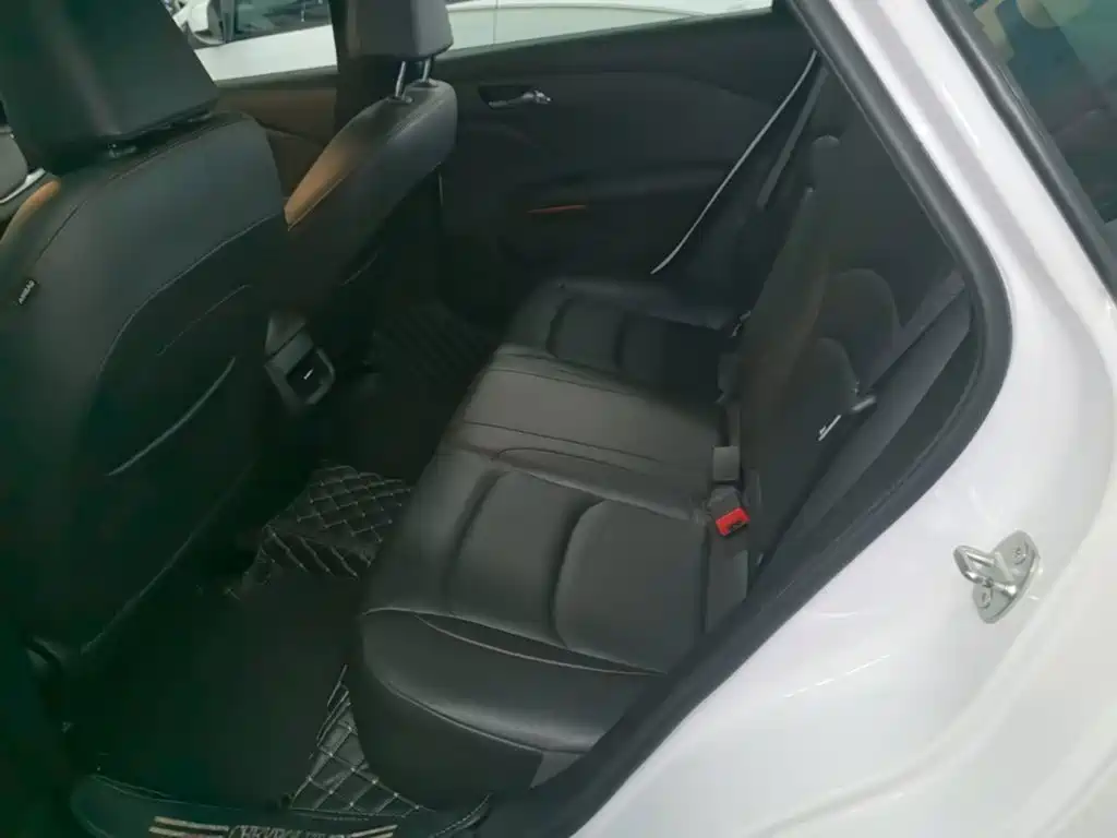 Chevrolet Monza — фото 17