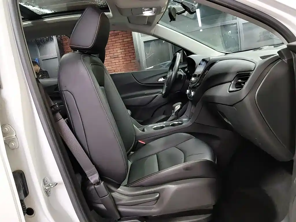 Chevrolet Equinox — фото 10