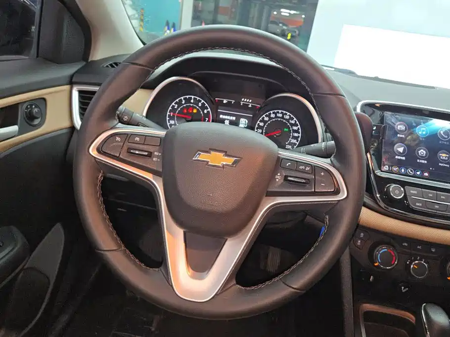 Chevrolet Monza — фото 15