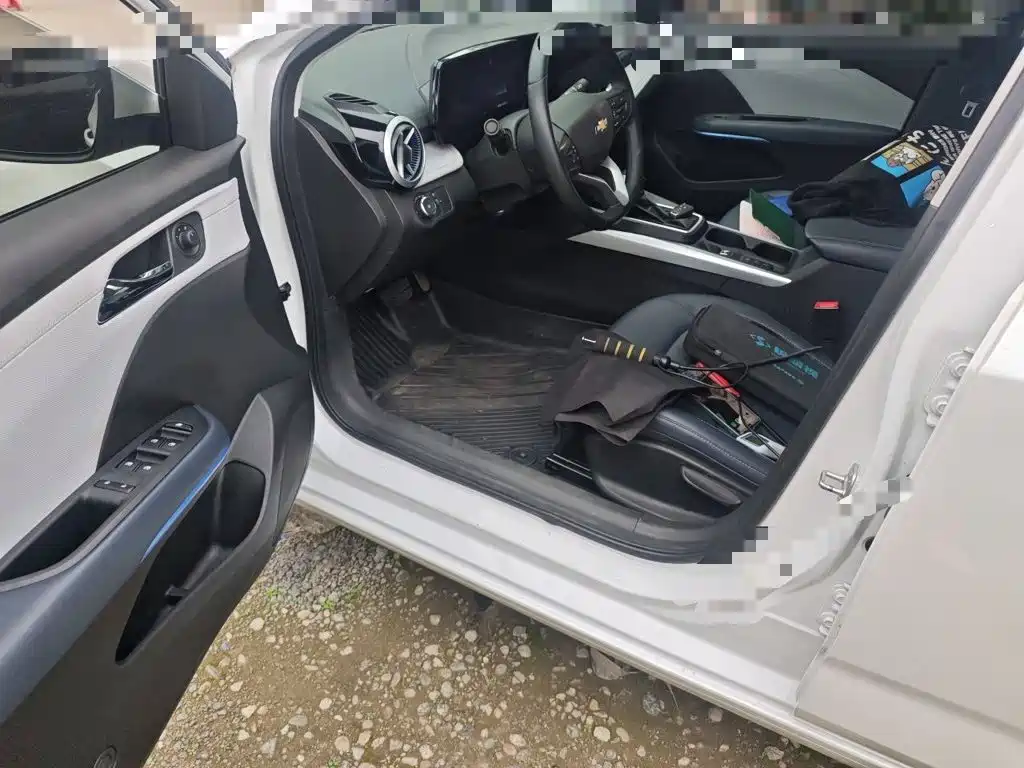 Chevrolet Monza — фото 17