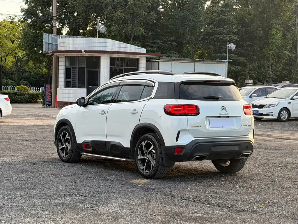 Citroen C5 AIRCROSS — фото 9
