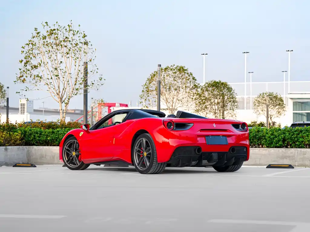 Ferrari 488 — фото 8