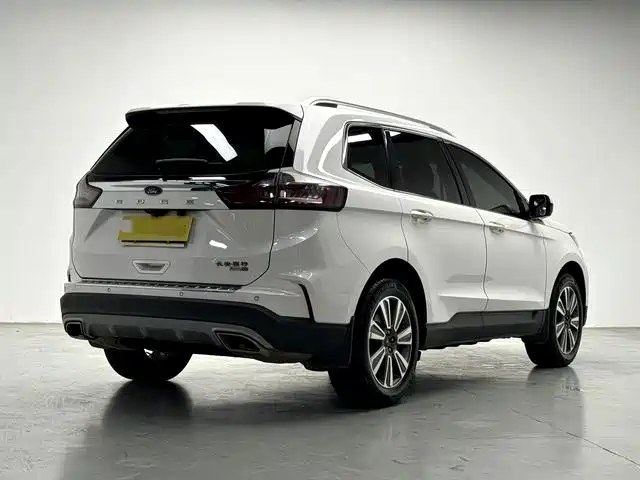 Ford Edge — фото 9