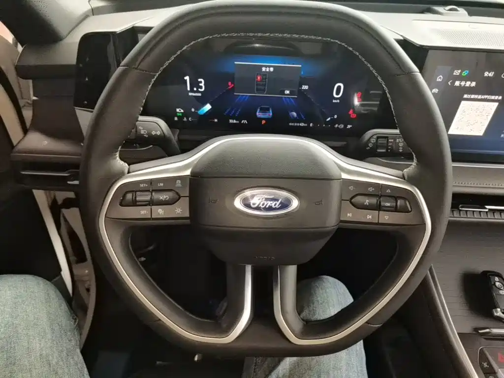 Ford Edge — фото 11