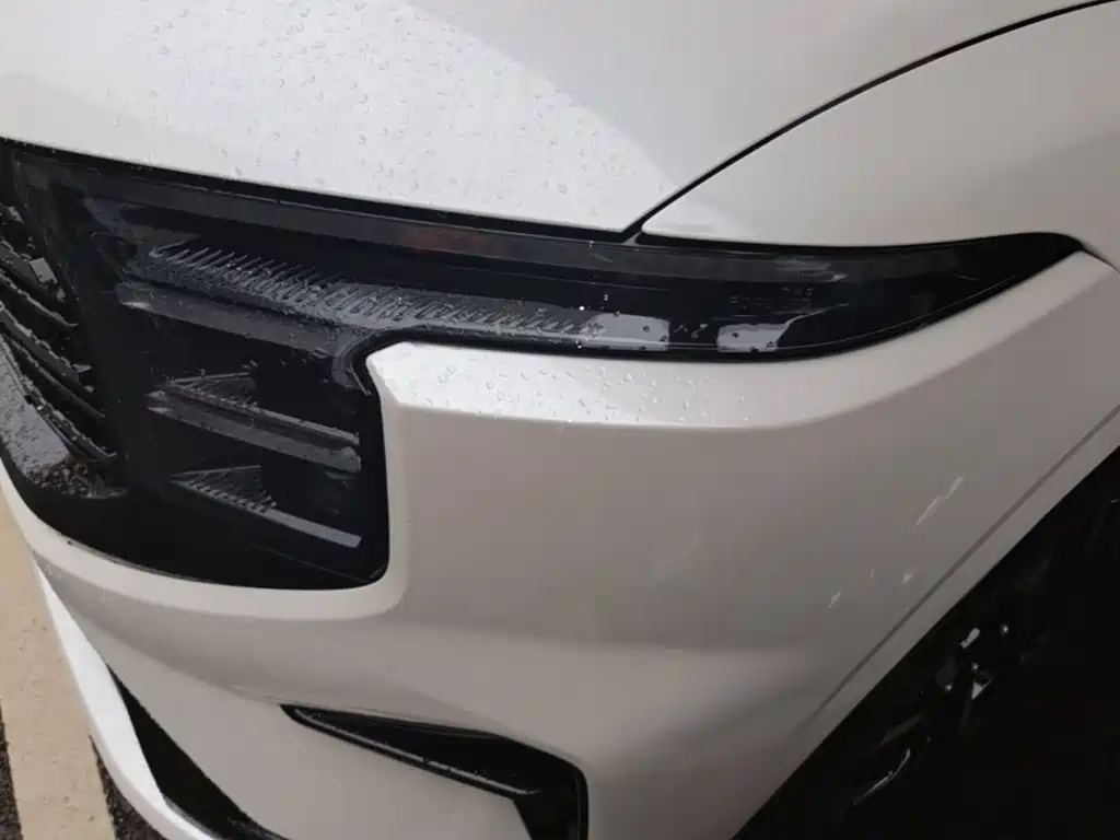 Ford Edge — фото 24