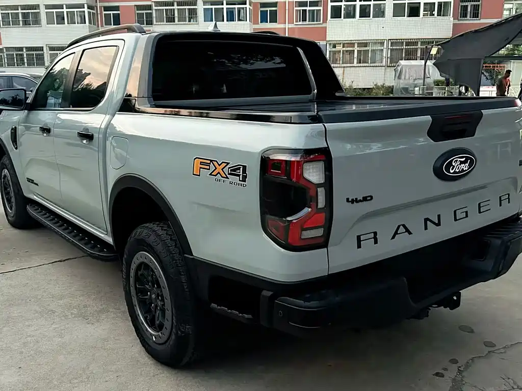Ford Ranger — фото 5