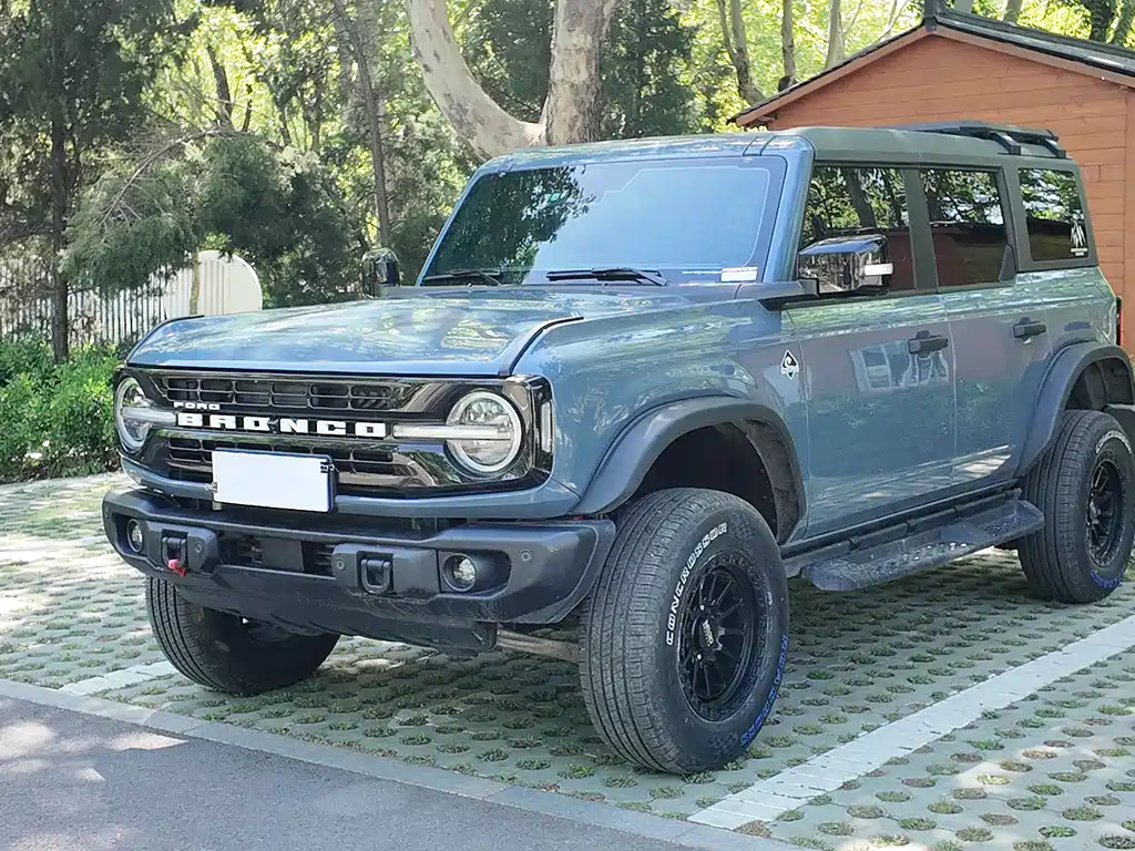 Ford Bronco — фото 11