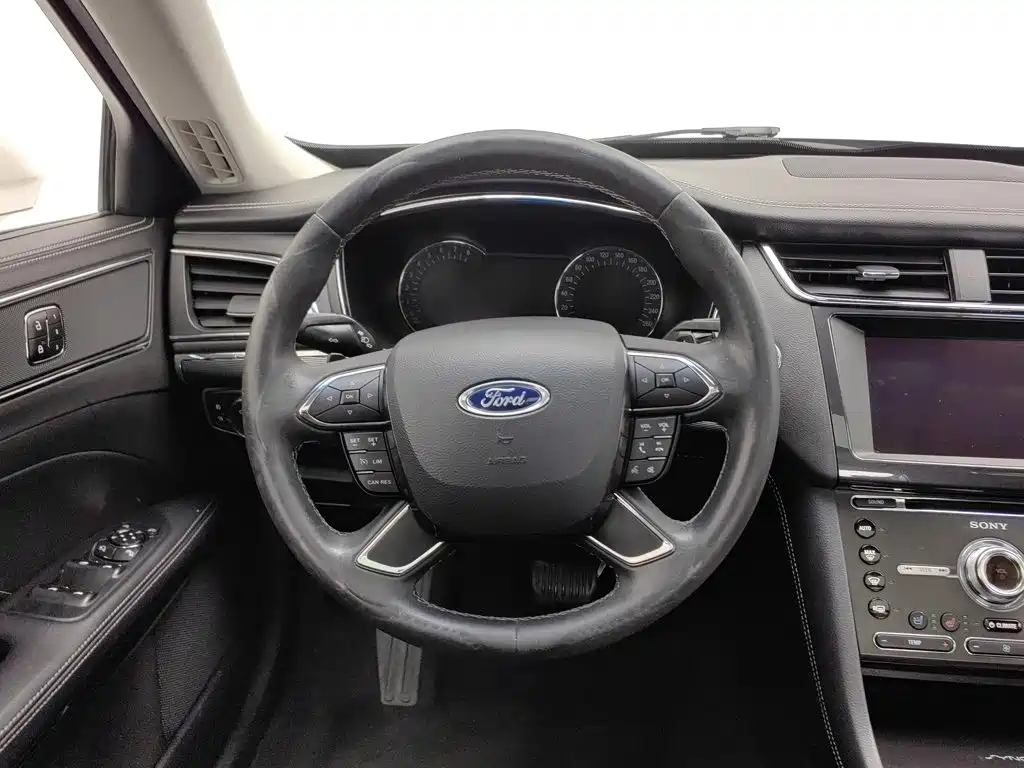 Ford Taurus — фото 11