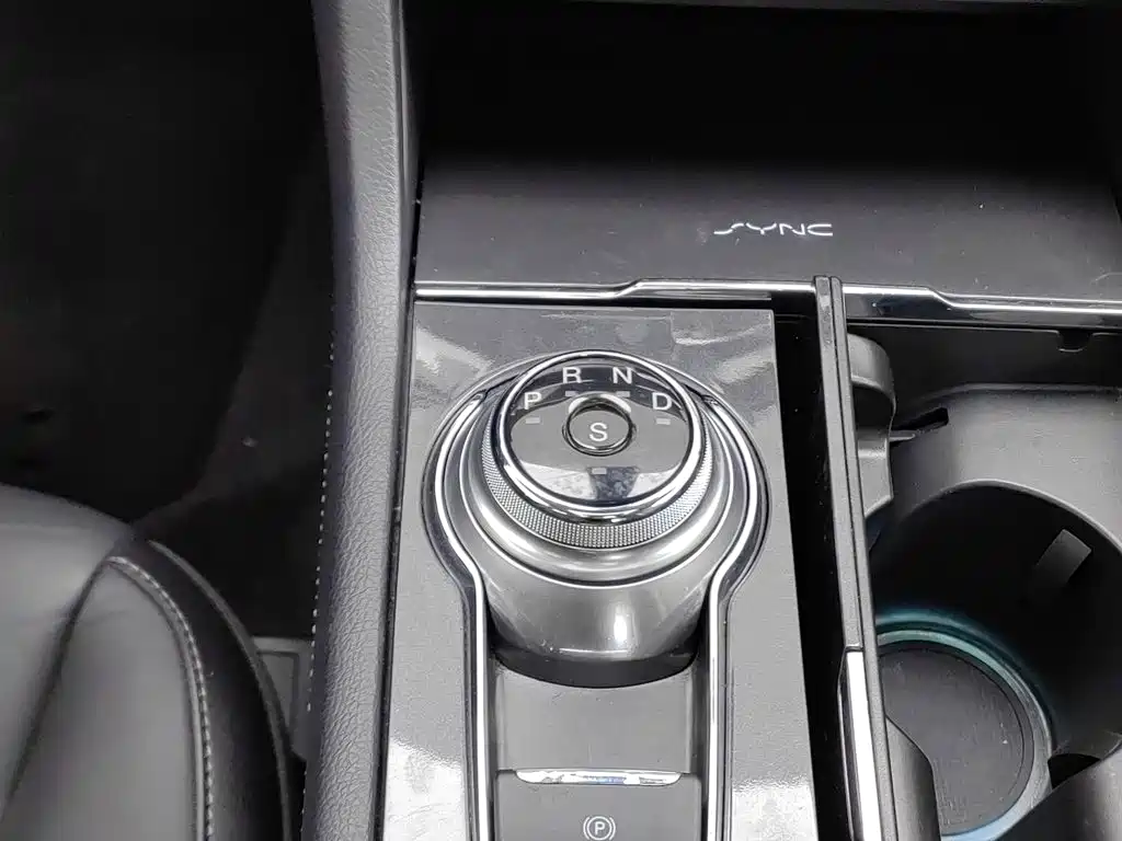 Ford Taurus — фото 13