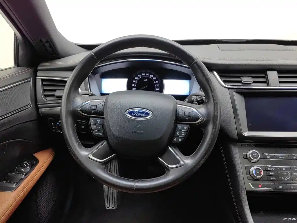Ford Taurus — фото 11