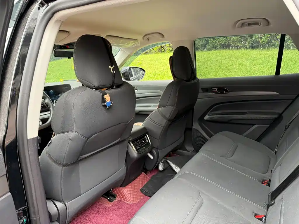 Ford Equator Sport — фото 11