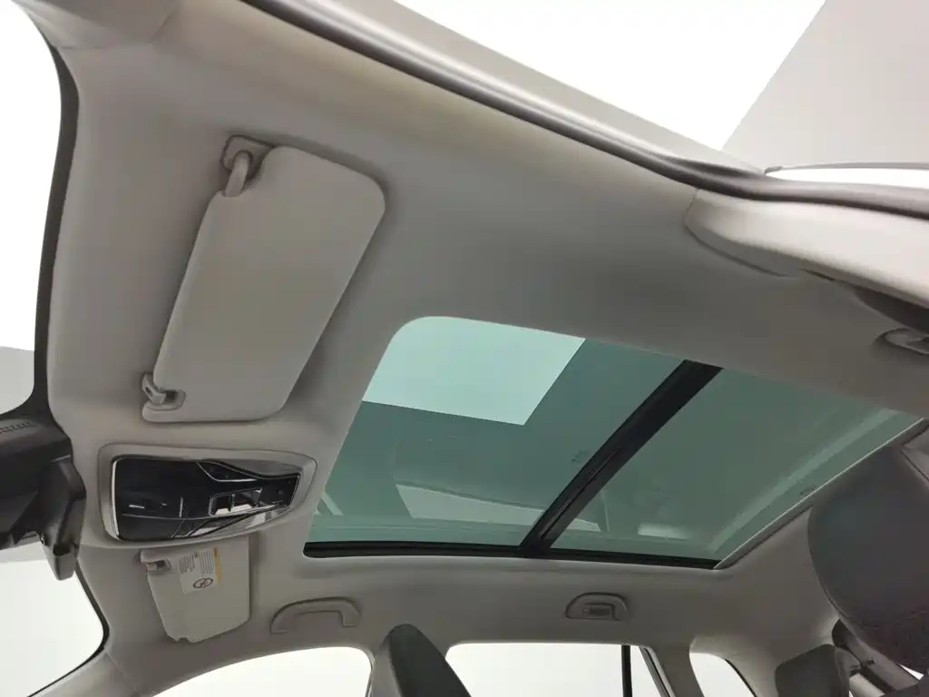 Ford Equator Sport — фото 14