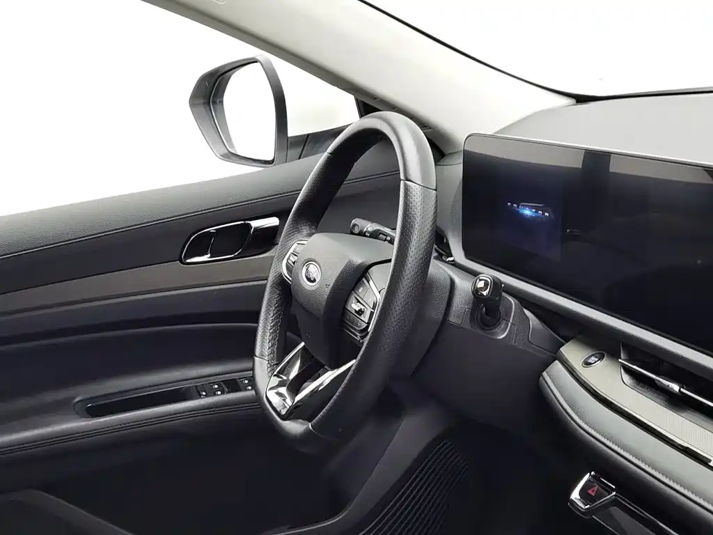 Ford Equator Sport — фото 22