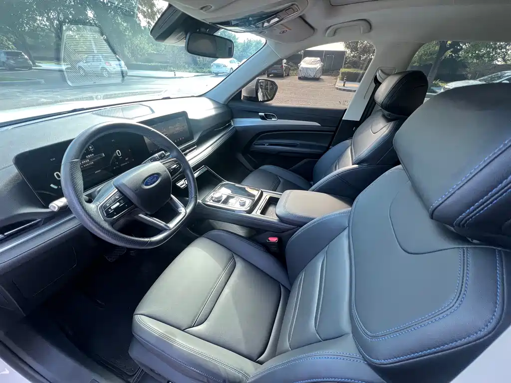 Ford Equator Sport — фото 10
