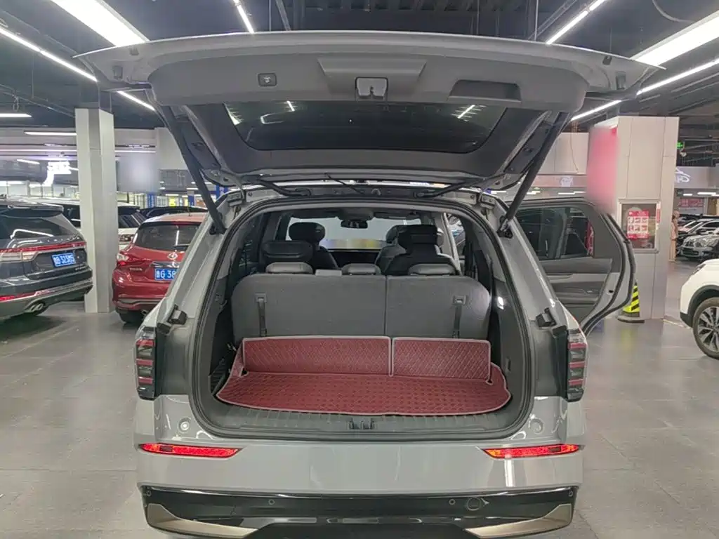 Ford Edge — фото 19