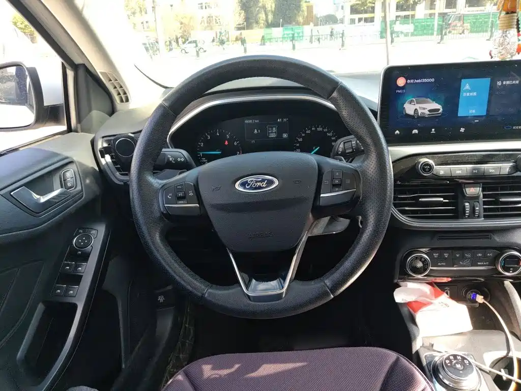 Ford Focus Active — фото 6