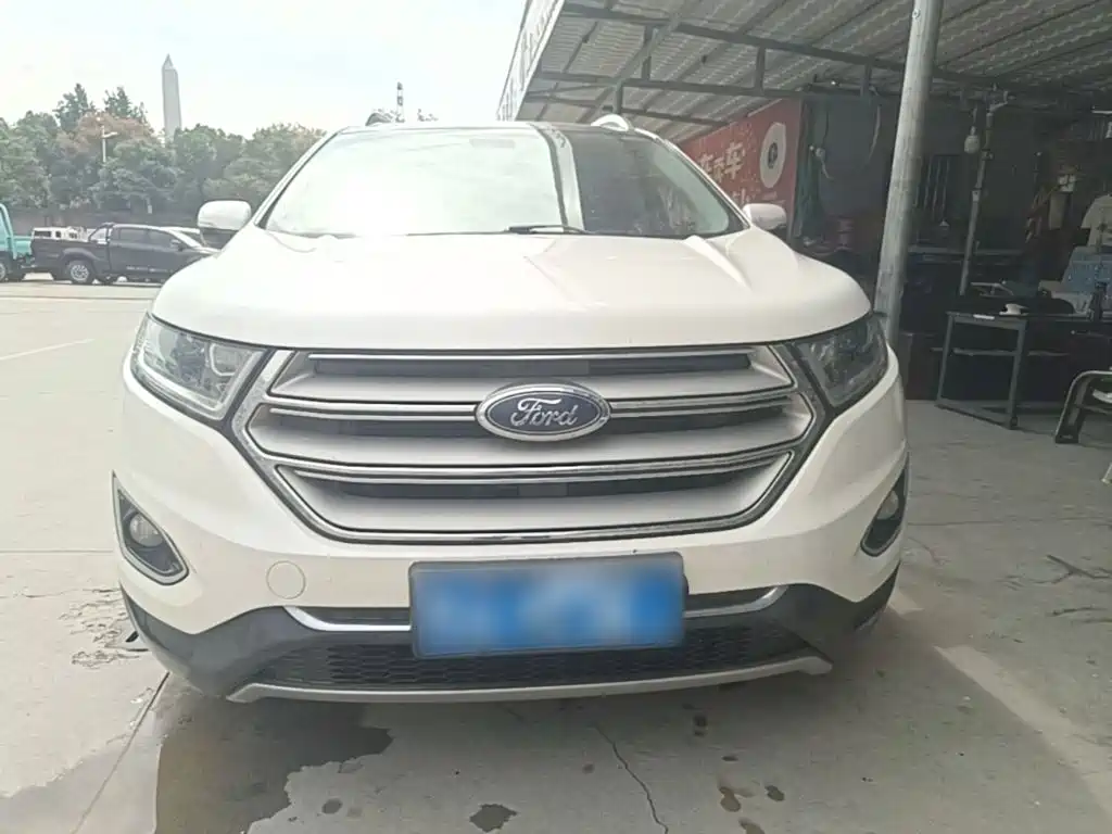 Ford Edge — фото 3