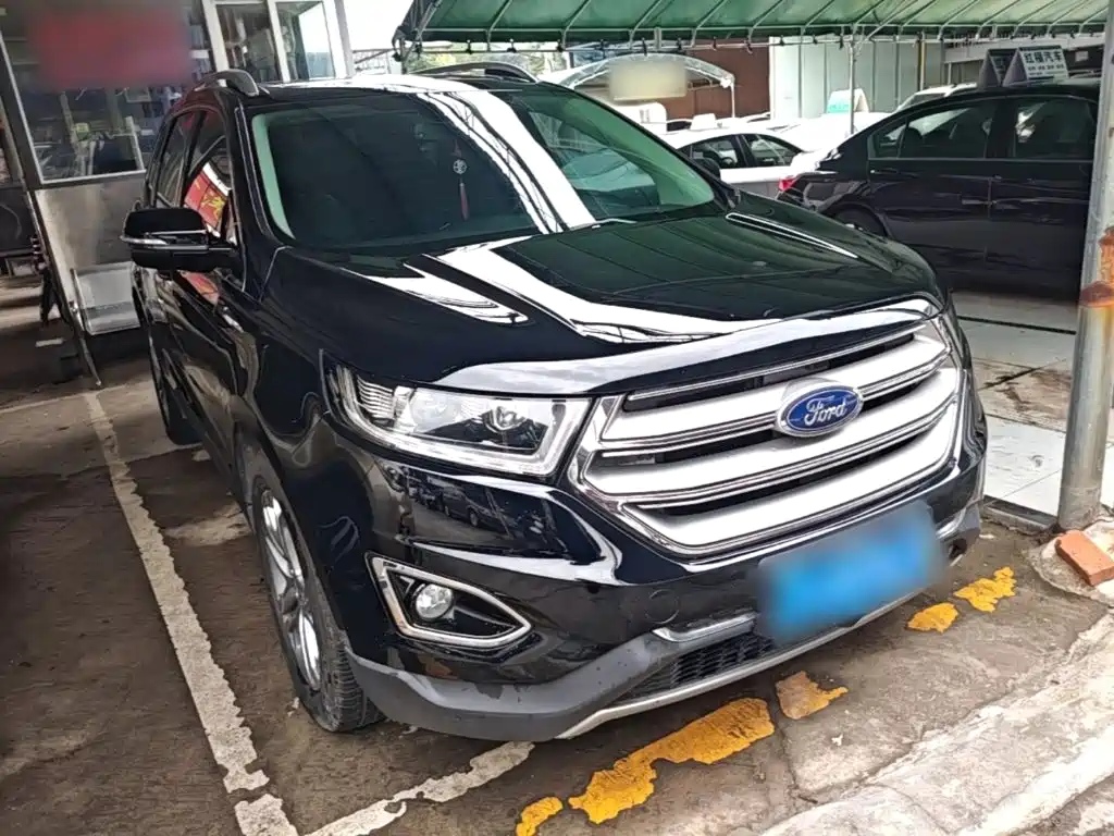 Ford Edge — фото 4