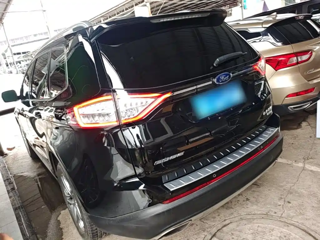 Ford Edge — фото 5