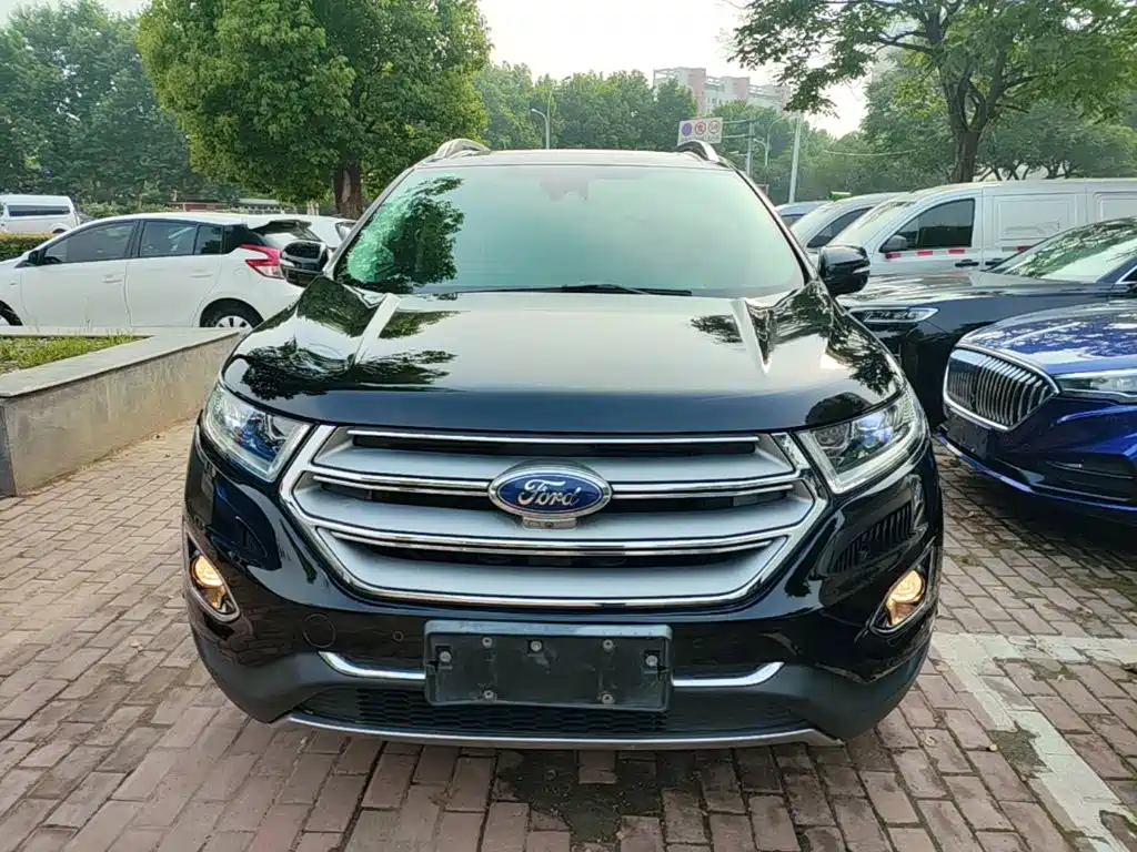 Ford Edge — фото 3