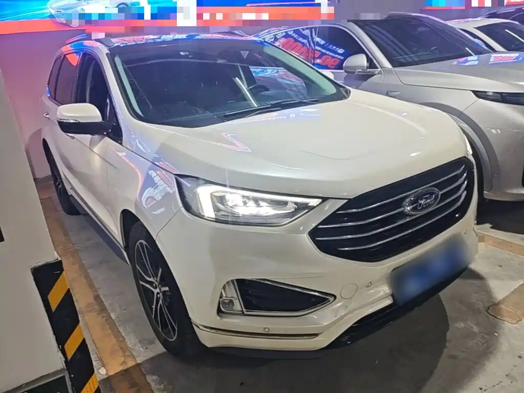 Ford Edge — фото 4