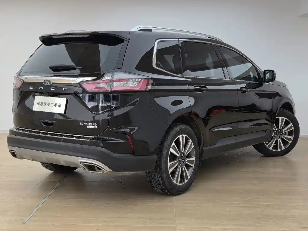 Ford Edge — фото 4