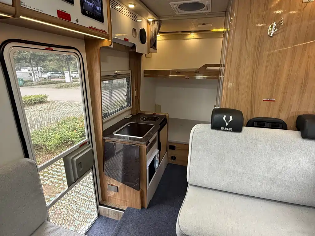 Ford Transit Custom — фото 15