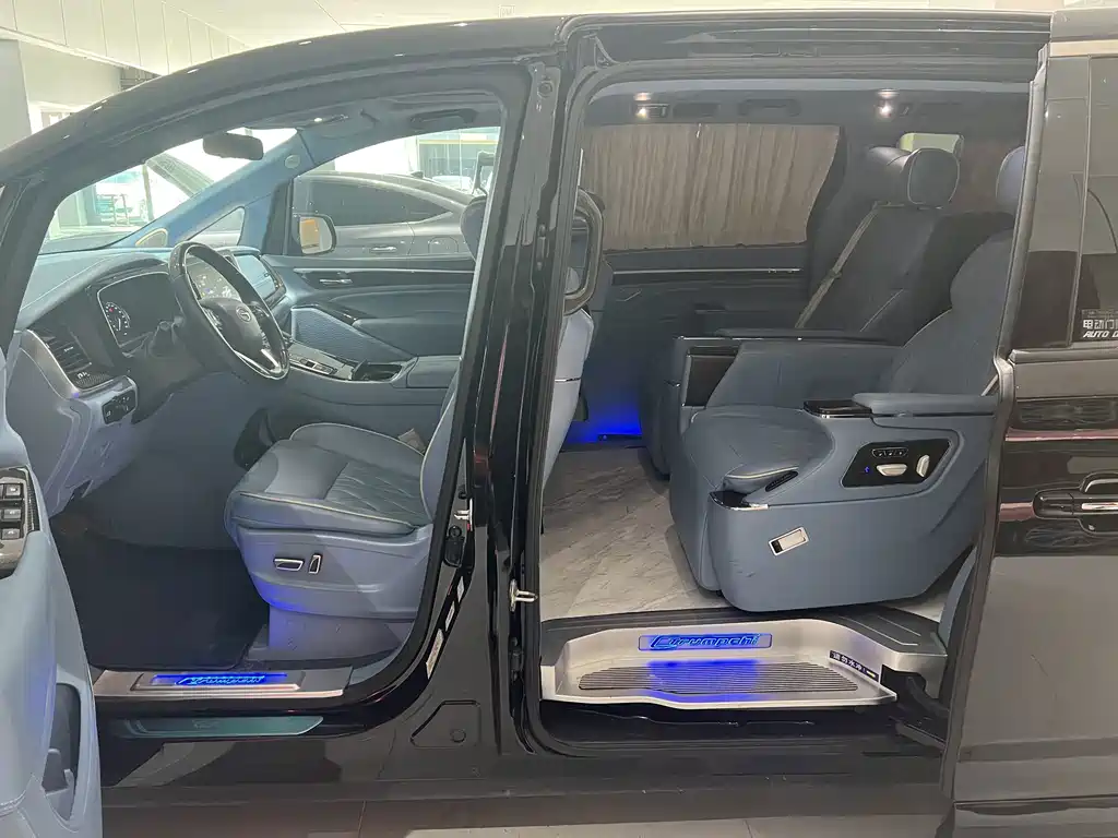 GAC Motor Trumpchi M8 — фото 6
