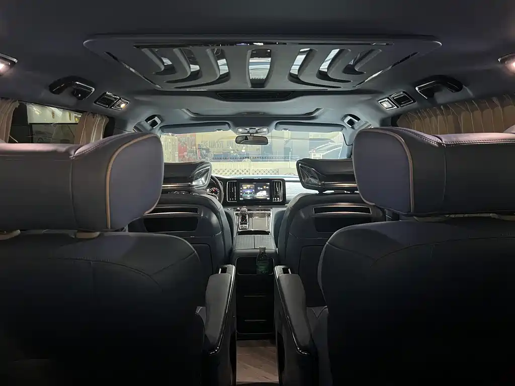 GAC Motor Trumpchi M8 — фото 8