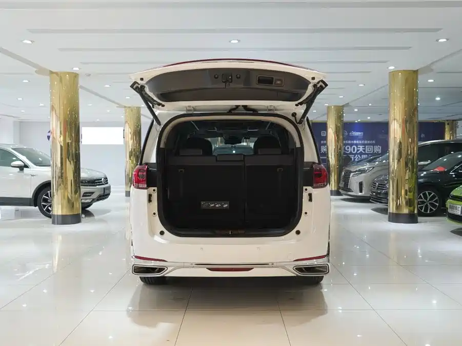 GAC Motor Trumpchi M8 — фото 7