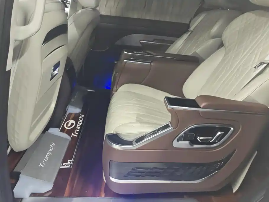 GAC Motor Trumpchi M8 — фото 11