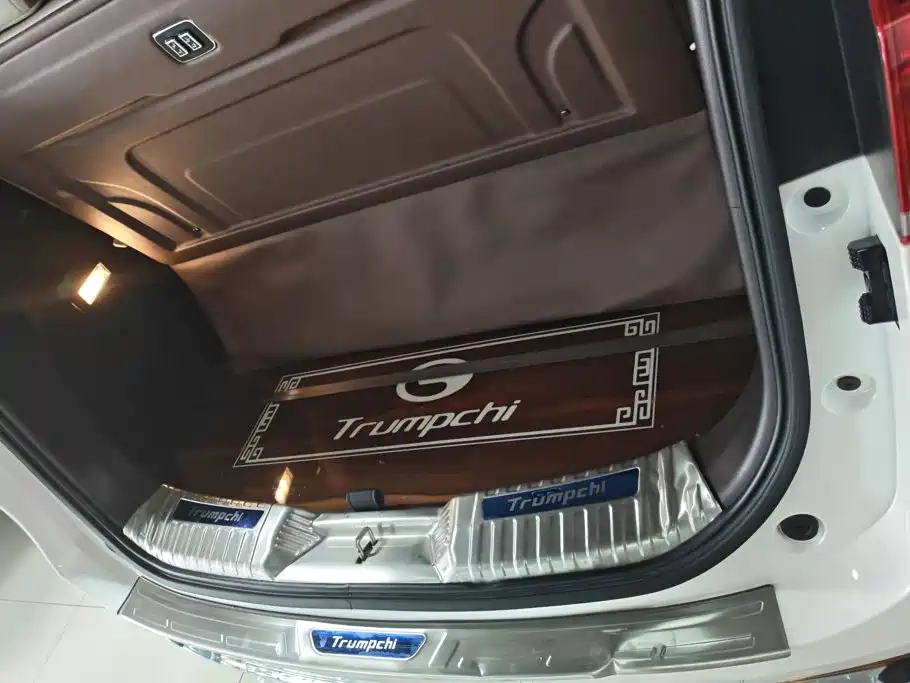 GAC Motor Trumpchi M8 — фото 4