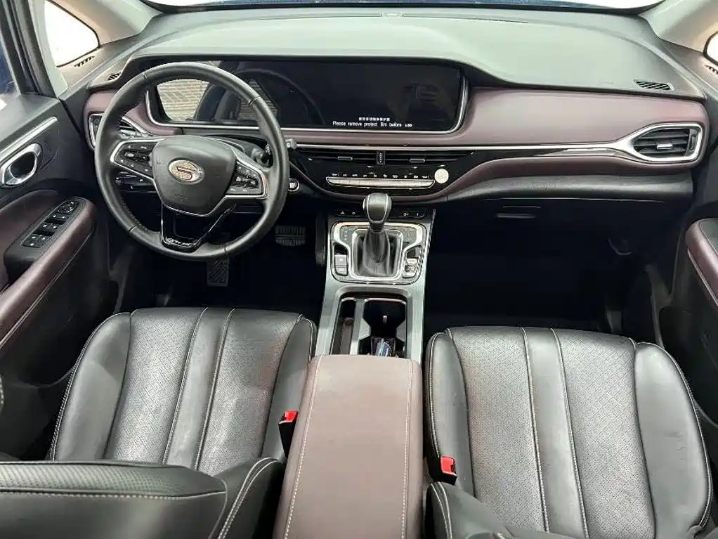 GAC Motor Trumpchi M6 — фото 15