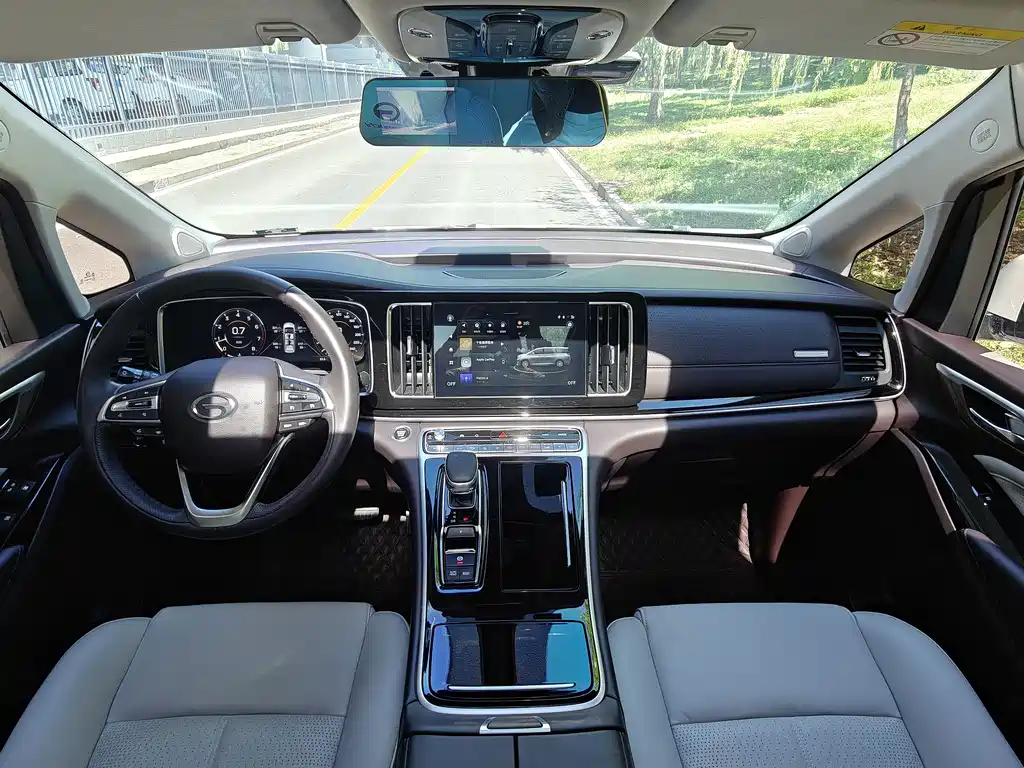 GAC Motor Trumpchi M8 — фото 19