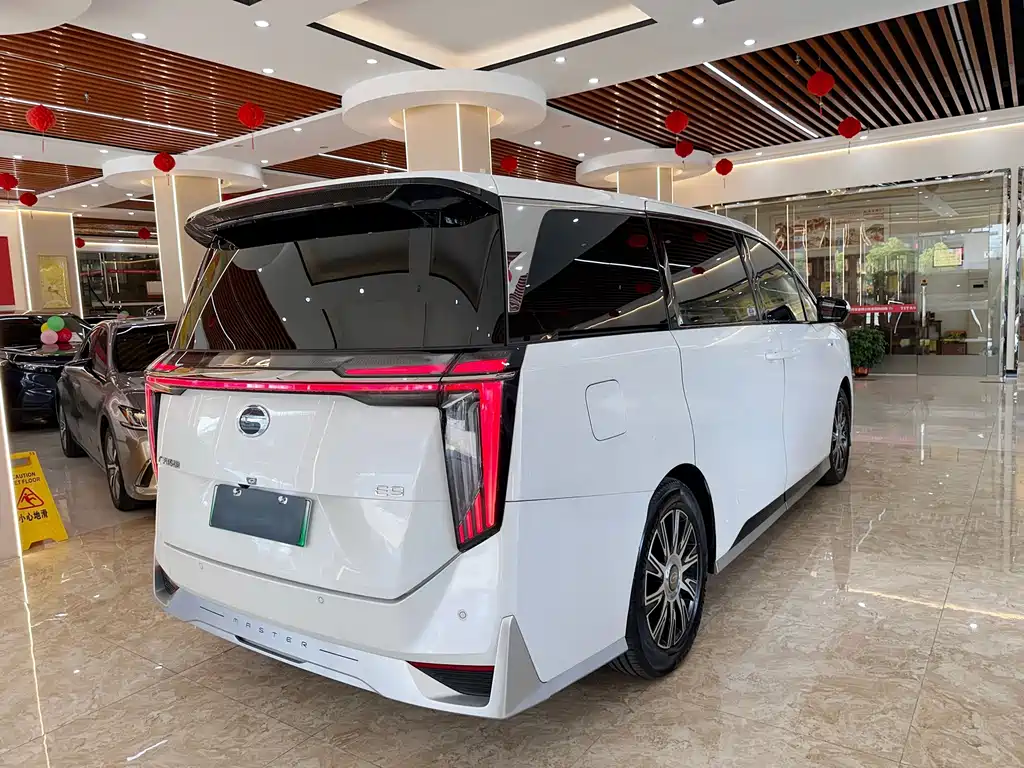 GAC Motor Trumpchi E9 — фото 4