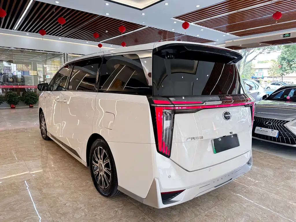 GAC Motor Trumpchi E9 — фото 6