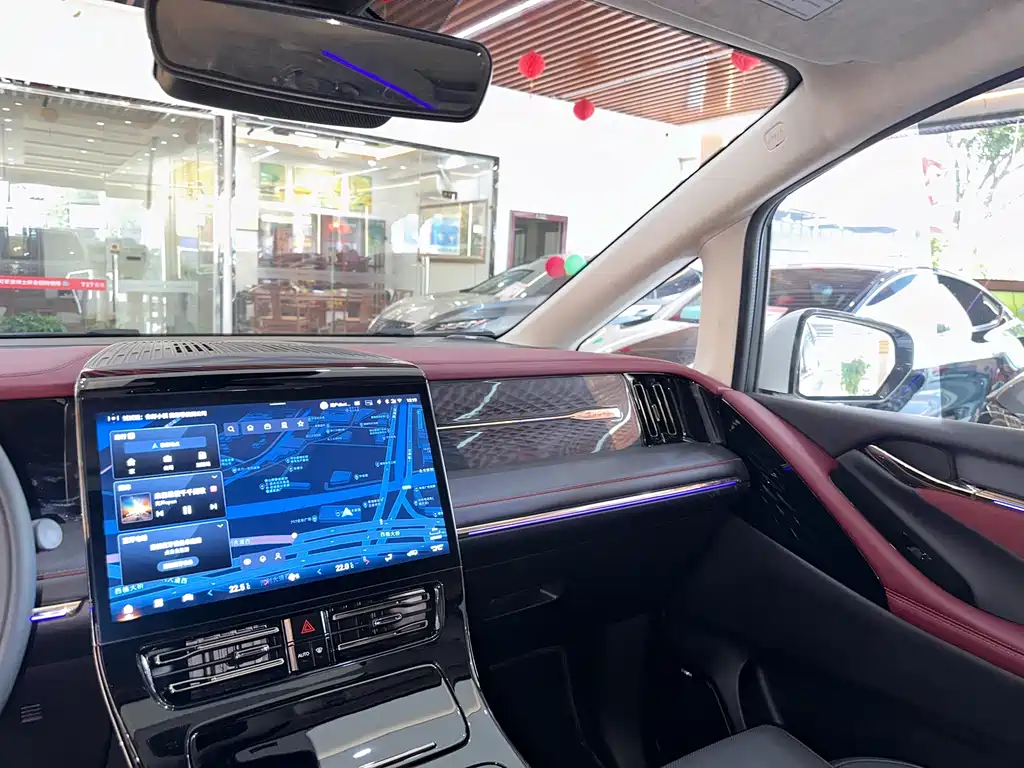 GAC Motor Trumpchi E9 — фото 9