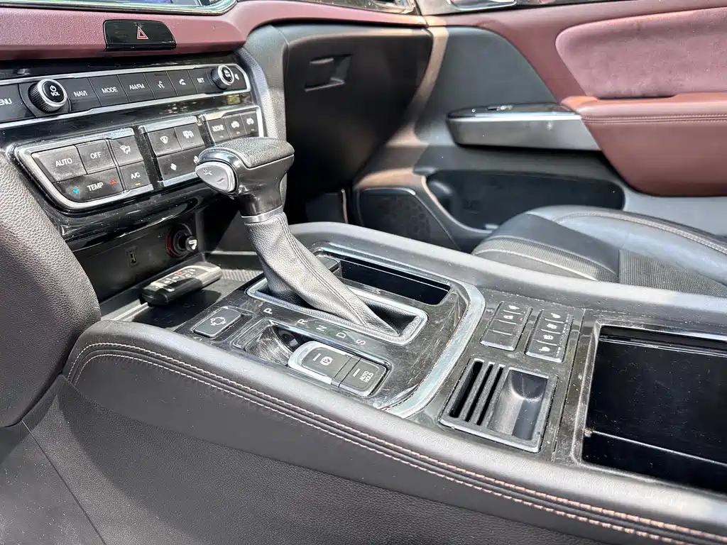 GAC Motor Trumpchi GS8 — фото 13