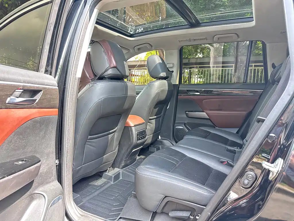 GAC Motor Trumpchi GS8 — фото 10