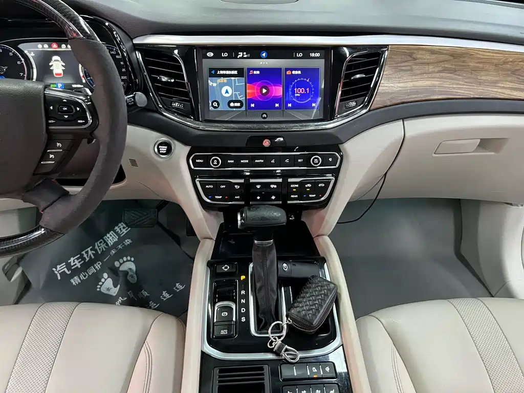 GAC Motor Trumpchi GS8 — фото 15