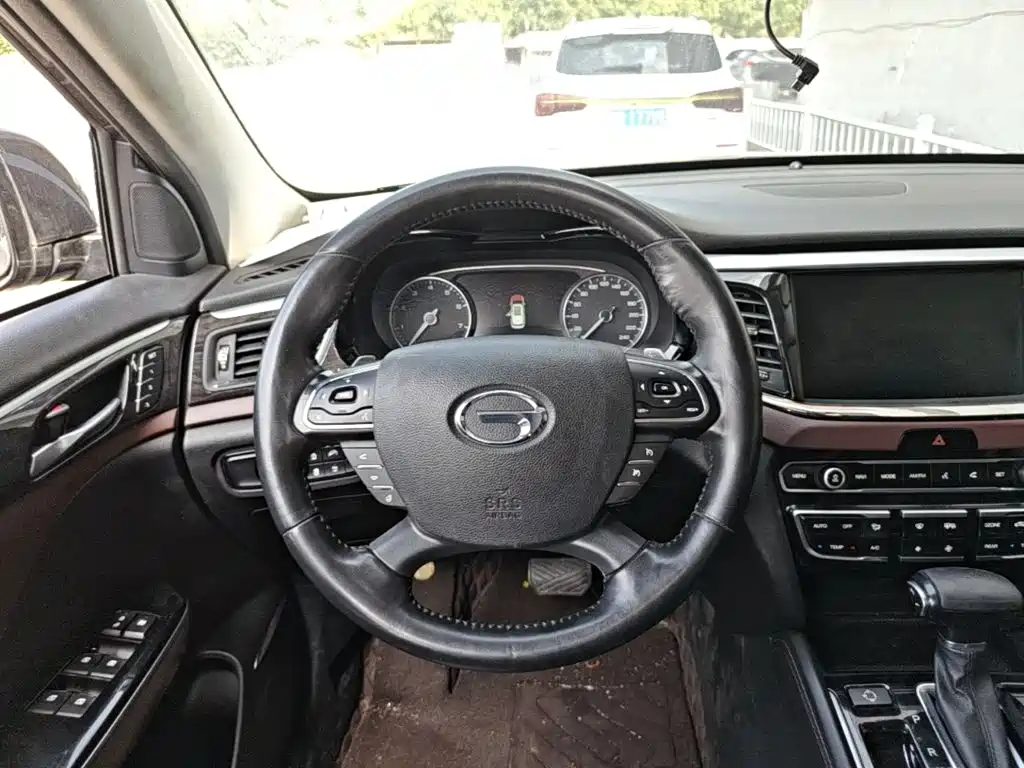 GAC Motor Trumpchi GS8 — фото 11