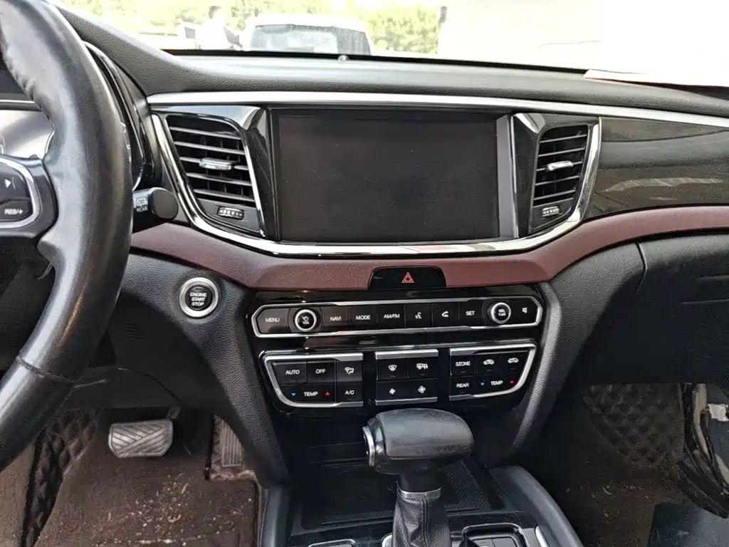 GAC Motor Trumpchi GS8 — фото 13