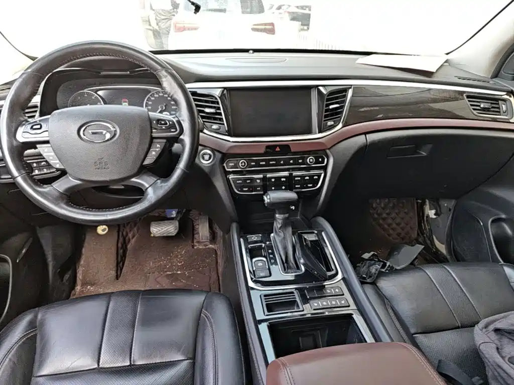 GAC Motor Trumpchi GS8 — фото 10