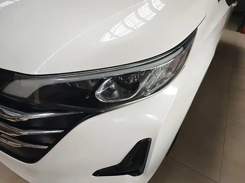 GAC Motor Trumpchi M6 — фото 24