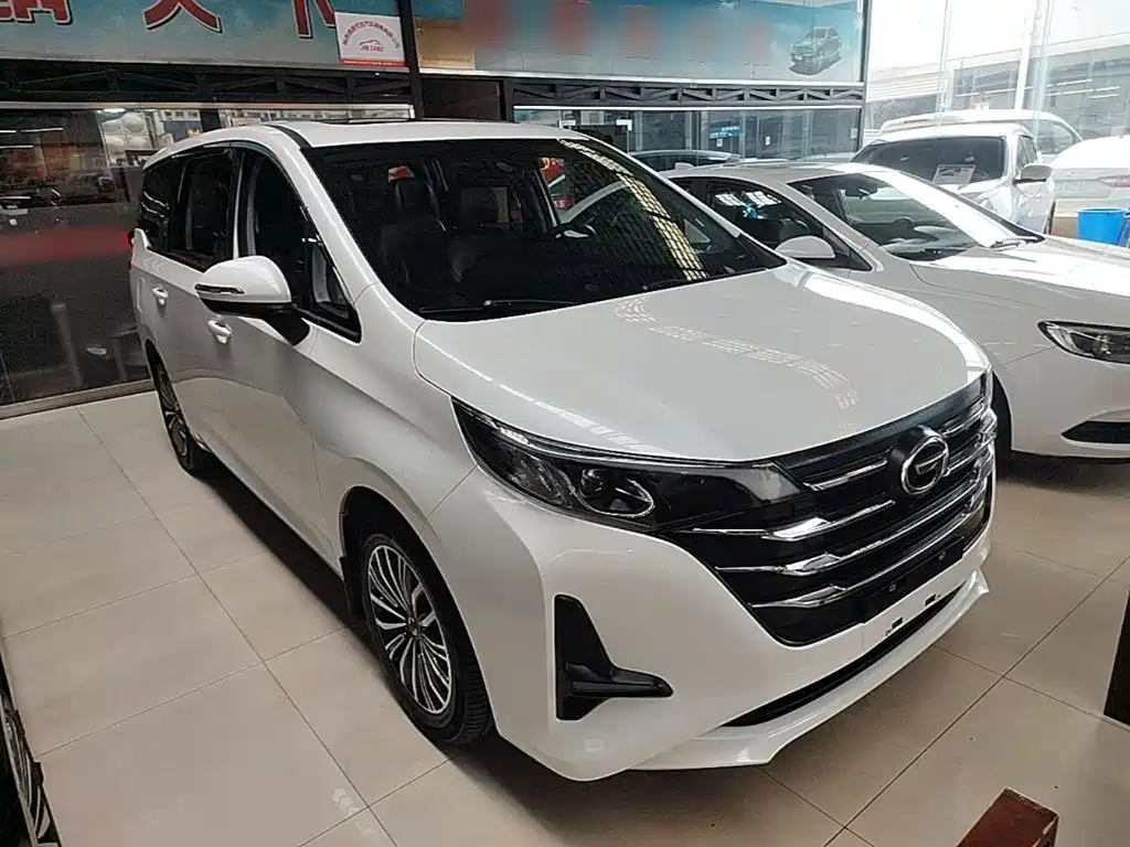 GAC Motor Trumpchi M6 — фото 4