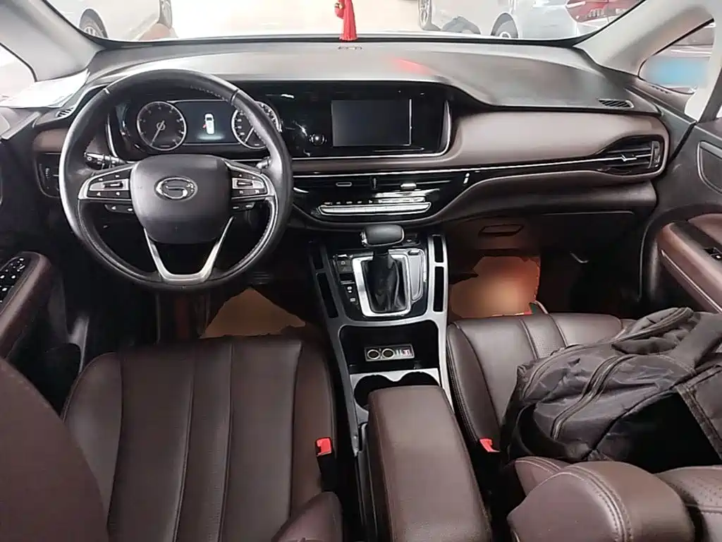 GAC Motor Trumpchi M6 — фото 10