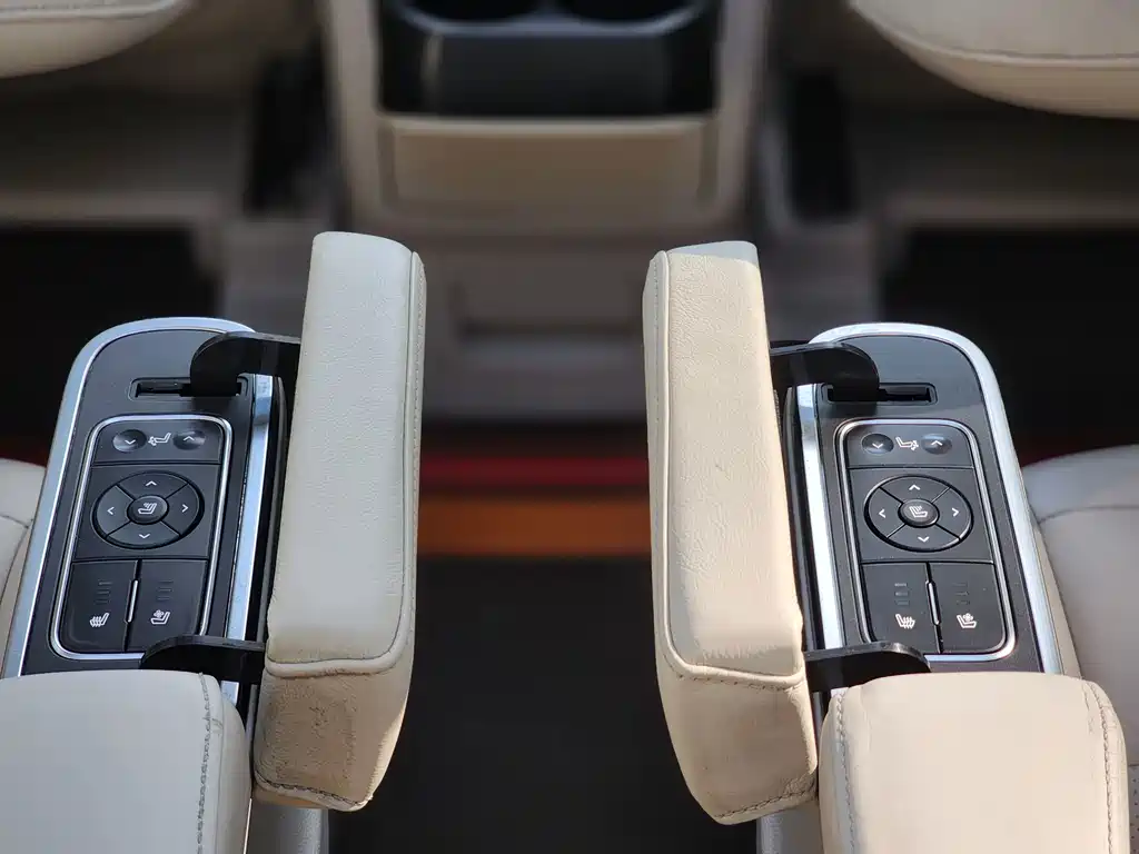 GAC Motor Trumpchi M8 — фото 14