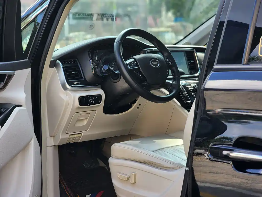 GAC Motor Trumpchi M8 — фото 8