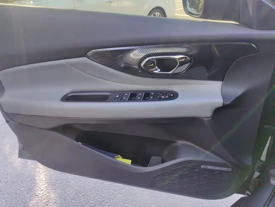 GAC Motor Shadow Leopard — фото 7